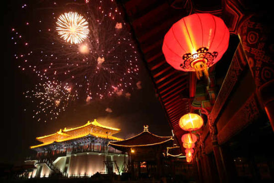 清明上河園歡度元宵佳節 焰火晚會絢爛多姿 清明上河園歡度元宵佳節 焰火晚會絢爛多姿