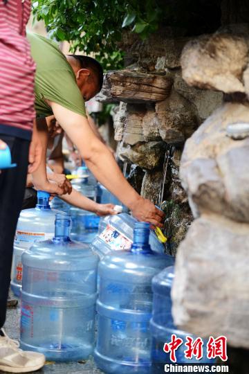 “泉城”濟南四大泉群現停噴危機 “泉城”濟南四大泉群現停噴危機