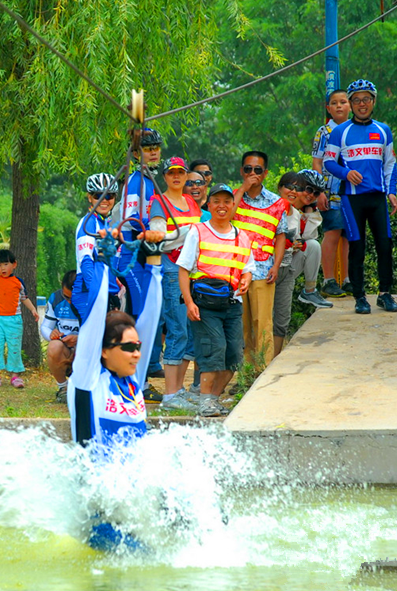 鴕鳥園燒烤節瘋狂一夏
