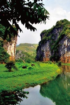 　　中國人對園林的喜愛更多是根源于一種隱逸遁世的情懷。　