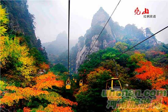 深秋去堯山賞紅葉、泡溫泉、拜大佛