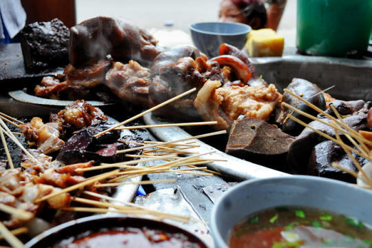 緬甸，繽紛的街邊平民小吃