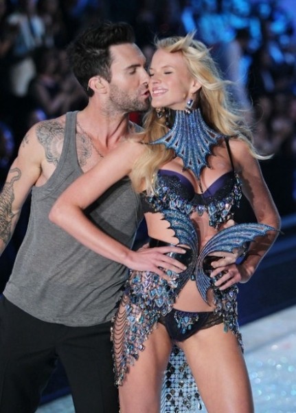 誰能有幸約會天使？維秘超模們的男星后宮團(tuán)