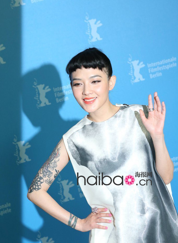 范曉萱in 朗雯(Lanvin) 2013春夏系列維納圖案斯印花連衣裙 范曉萱in 朗雯(Lanvin) 2013春夏系列維納圖案斯印花連衣裙