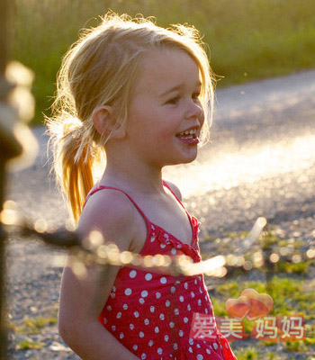  家長過度保護(hù) 孩子的獨(dú)立性會(huì)變差