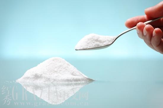 食鹽、白糖去黑頭法