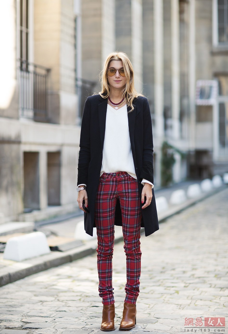 經典紅黑配超洋氣 經典紅黑配超洋氣