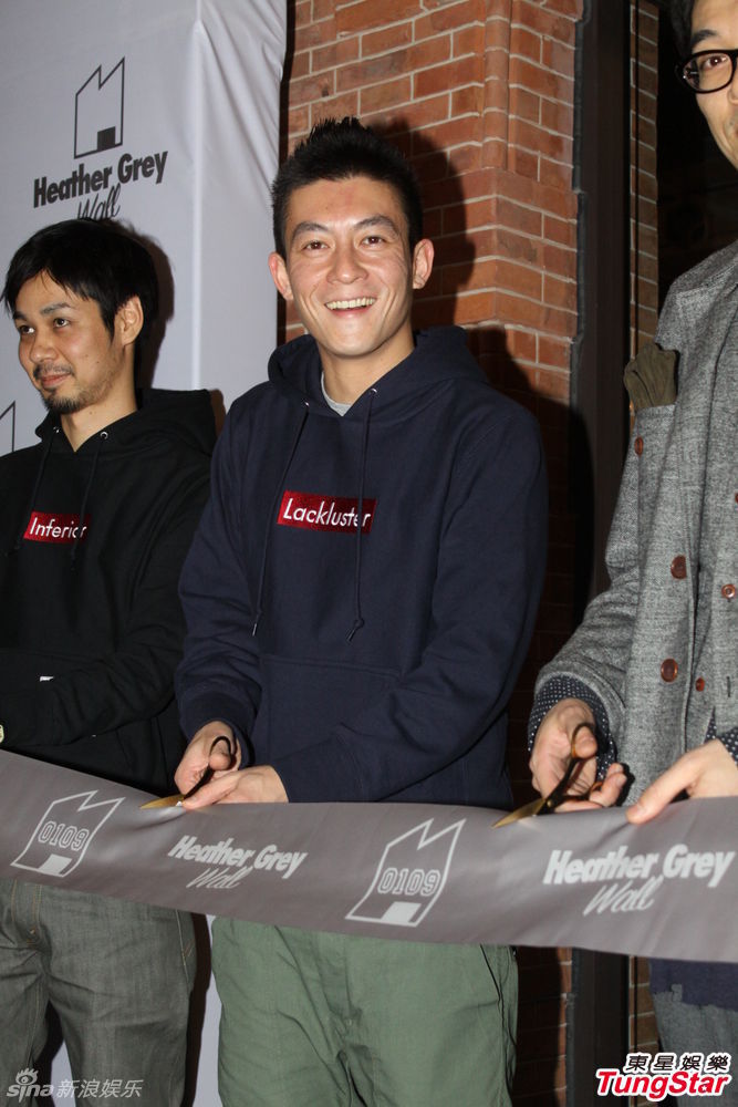 陳冠希助陣好友潮店開張 陳冠希助陣好友潮店開張