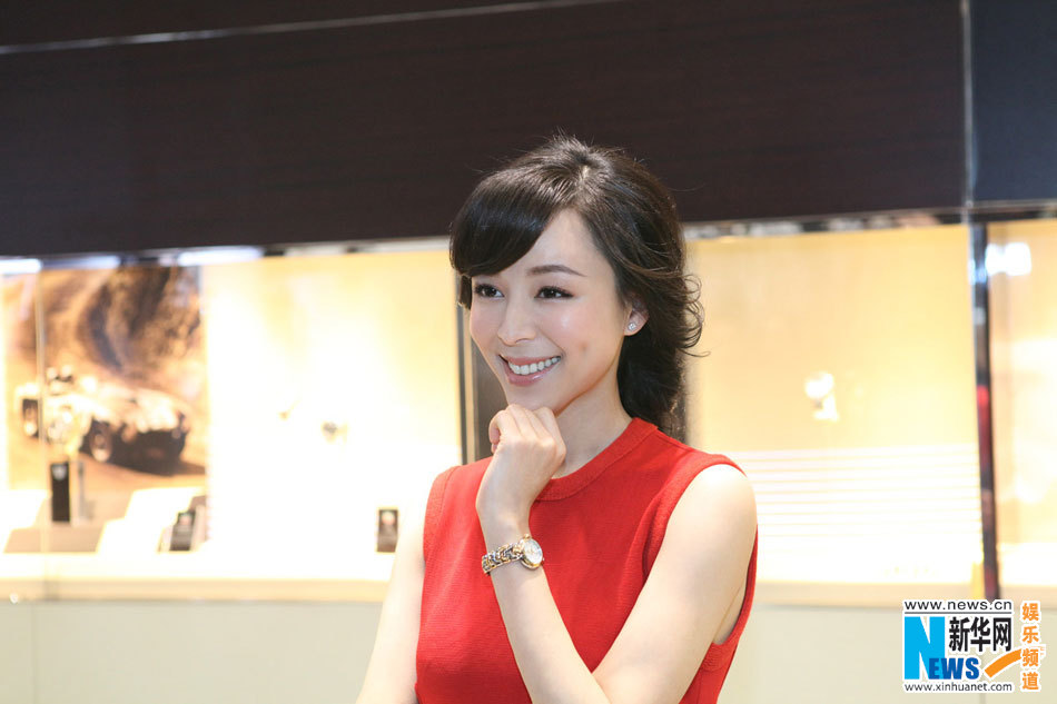 張靜初中國風紅裙亮相 嬌艷俏麗笑容甜美楚楚動人 張靜初中國風紅裙亮相 嬌艷俏麗笑容甜美楚楚動人