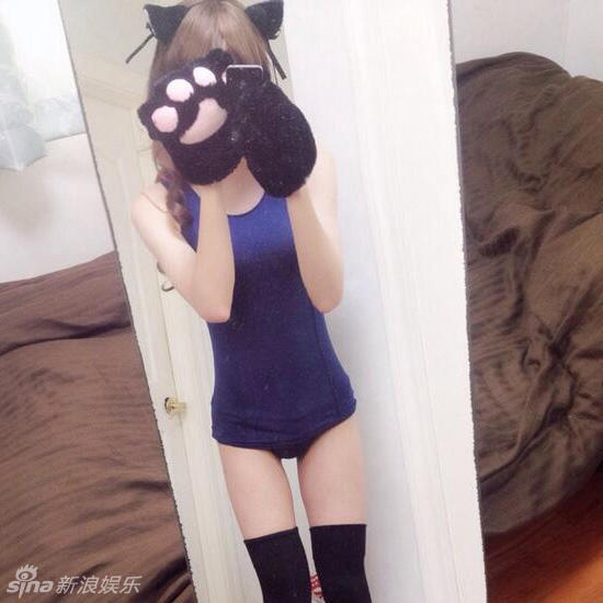 長腿翹臀制服誘惑 這么可愛果然是男孩子 長腿翹臀制服誘惑 這么可愛果然是男孩子