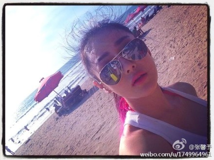 張馨予在印尼輕裝開工，但一想到要返回北京，即時打冷震