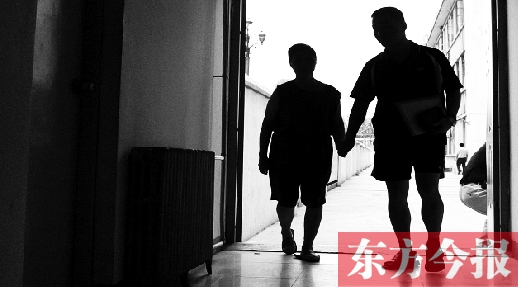 生活節奏加快，再加上工作壓力大，現在年輕人很容易忽略退休在家、更需要關心的老人 記者 張曉冬/圖