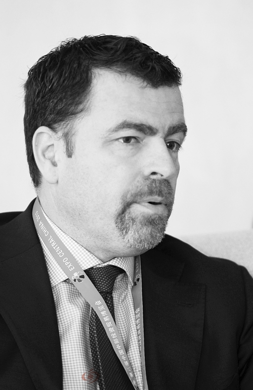 　　狄可為：“現(xiàn)在，雀巢正在改變歷史，中部時(shí)代來(lái)臨了！”