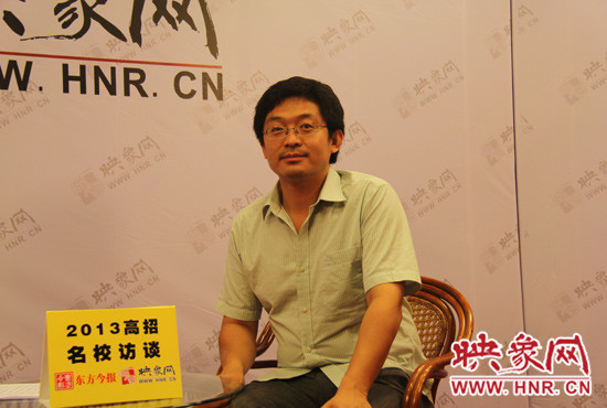 清華大學河南招生組組長謝旭東 清華大學河南招生組組長謝旭東