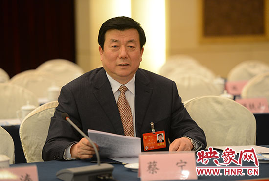 全國人大代表、河南省人民檢察院檢察長蔡寧