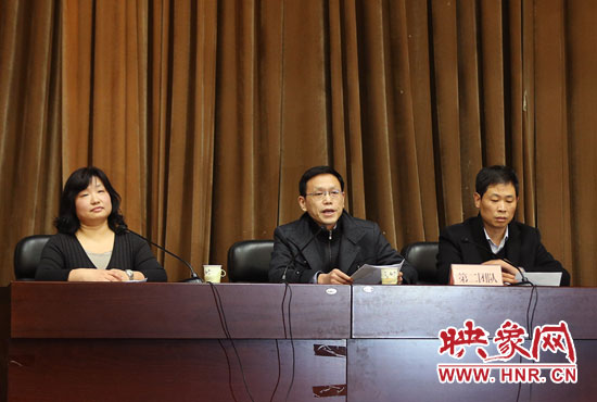 第二組競聘團(tuán)隊(duì)，胡士才（中）朱金星（右）趙瑞瑩（左）。