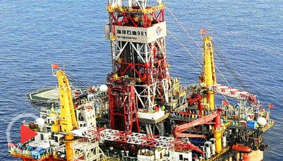 中國981石油平臺穿越南海前往印度洋作業
