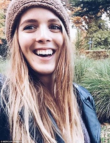 反重力美女成網紅