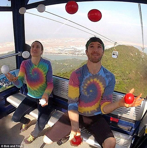 反重力美女成網紅