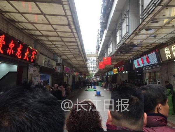 案發現場 微博@長江日報 圖