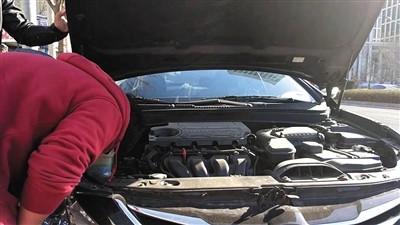 多家二手車(chē)平臺(tái)交易“調(diào)表車(chē)” 100元就能改里程