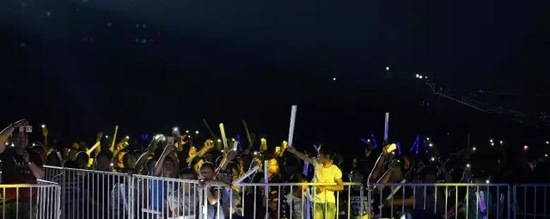 解飛《夜色》 解飛《夜色》