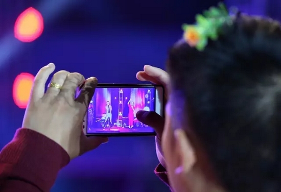 夢茹、怡璐《路燈下的小姑娘》 夢茹、怡璐《路燈下的小姑娘》