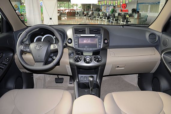 2012款豐田RAV4實拍 2012款豐田RAV4實拍