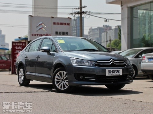 東風雪鐵龍2012款新世嘉三廂 東風雪鐵龍2012款新世嘉三廂