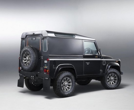 路虎衛士LXV紀念版官圖