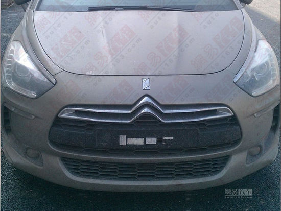 預計售25-30萬元 國產(chǎn)版DS5無偽諜照曝光 預計售25-30萬元 國產(chǎn)版DS5無偽諜照曝光