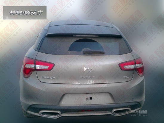 預計售25-30萬元 國產(chǎn)版DS5無偽諜照曝光 預計售25-30萬元 國產(chǎn)版DS5無偽諜照曝光
