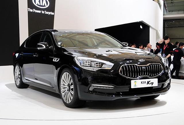 在2013年廣州車展中亮相的起亞K9 在2013年廣州車展中亮相的起亞K9