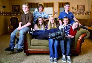 長(zhǎng)大后的七胞胎。