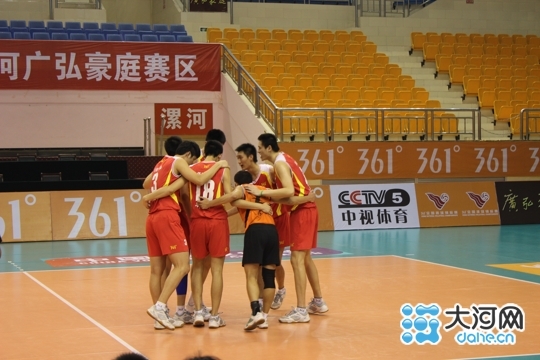 2013年全國(guó)排球錦標(biāo)賽在漯河開賽 共16支參賽隊(duì)