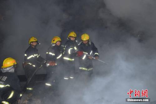 甘肅永靖縣雷音寺發生火災 甘肅永靖縣雷音寺發生火災