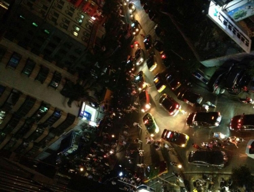 廣東:女店員舉報小偷慘遭割喉現場 廣東:女店員舉報小偷慘遭割喉現場