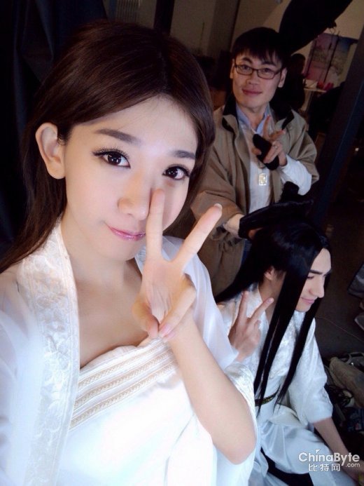 川音校花胡恩綺PK翻版林志玲