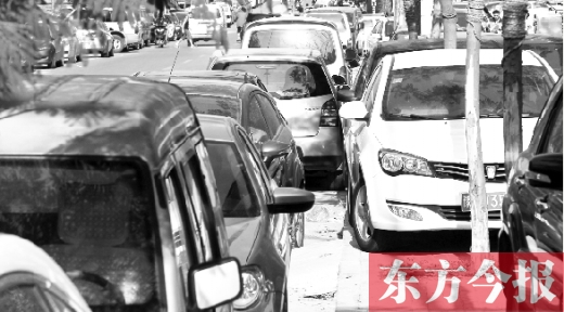 鄭州停車位緊張，給愛車找個(gè)車位每天都在考驗(yàn)著車主的智慧