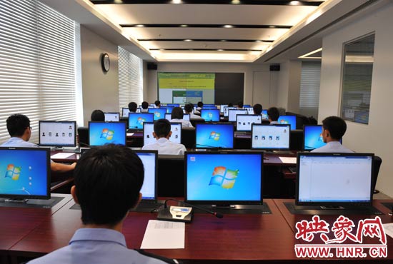 省招辦正在對考生身份驗證記錄進行復核 省招辦正在對考生身份驗證記錄進行復核