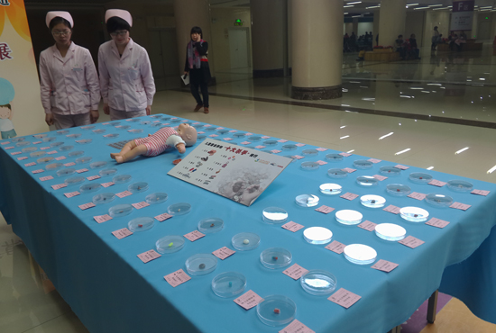 鄭州市兒童醫院舉行的首屆兒童氣道、食道異物展