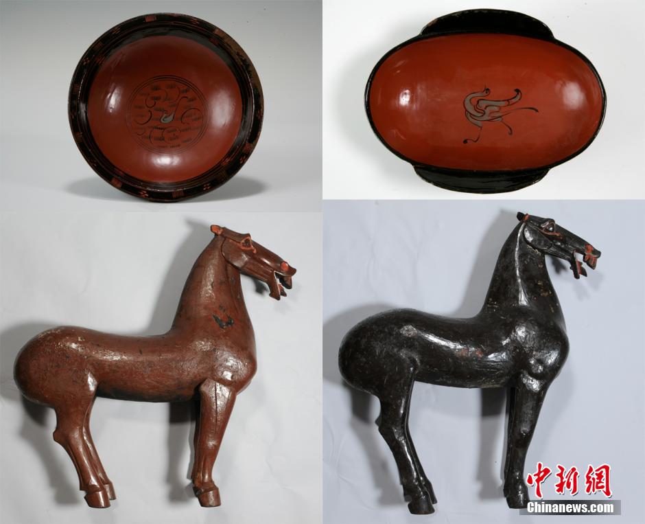 圖為出土漆器240余件，器形有耳杯、奩、幾、盤、盒、俑、馬等。