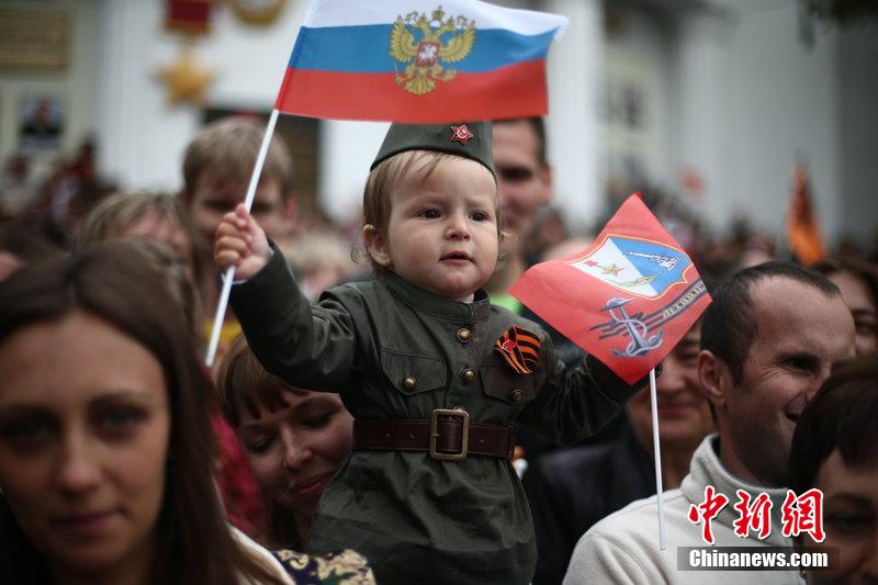 克里米亞塞瓦斯托波爾慶祝衛國戰爭勝利69周年 克里米亞塞瓦斯托波爾慶祝衛國戰爭勝利69周年
