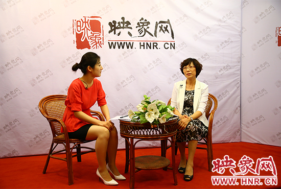 浙江大學河南招生組組長曾超做客映象網2014高招“名校面對面” 浙江大學河南招生組組長曾超做客映象網2014高招“名校面對面”