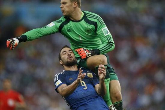 沖撞瞬間 沖撞瞬間