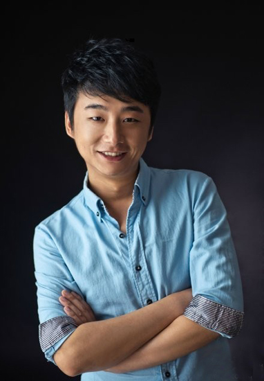 河南人民廣播電臺(tái)、搜狐體育首席特邀足球評(píng)論員