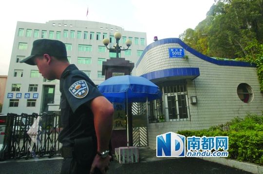 中標的美發公司注冊地點就在羅湖公安分局巡警大隊里面。 中標的美發公司注冊地點就在羅湖公安分局巡警大隊里面。