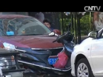 實拍公安部A級攜槍逃犯落網 實拍公安部A級攜槍逃犯落網