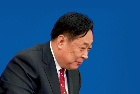 張力軍從環(huán)保部副部長(zhǎng)任上退休兩年多后,被中紀(jì)委宣布接受組織調(diào)查。資料圖 張力軍從環(huán)保部副部長(zhǎng)任上退休兩年多后,被中紀(jì)委宣布接受組織調(diào)查。資料圖