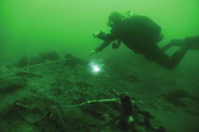 水下測繪。（圖據(jù)國家文物局水下文化遺產保護中心）